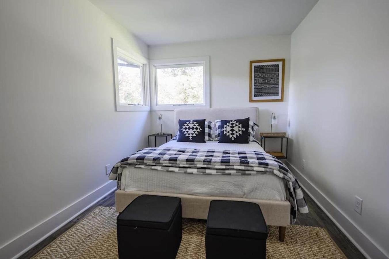 Gorgeous Renovated Home With Large & Private Lot Winchester 외부 사진