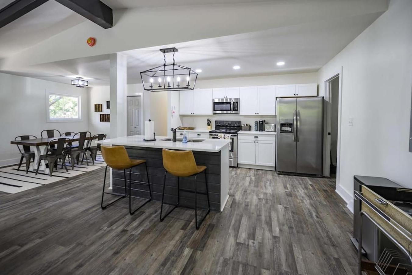 Gorgeous Renovated Home With Large & Private Lot Winchester 외부 사진